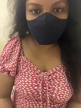 Tamil_Azhagie - 10mins apply oil in boobs