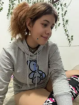 Luminova021 - hand in pussy