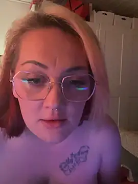 -LexaX - 👅Show Boobs FIRST TIME