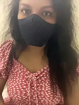 Tamil_Azhagie - 10mins apply oil in boobs