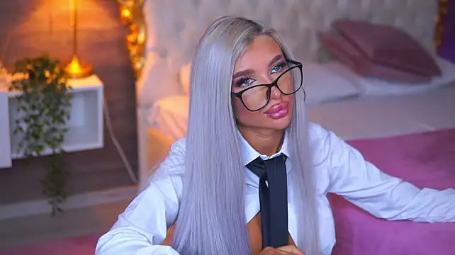 Juicy_Jessye - Warm me up with your touches