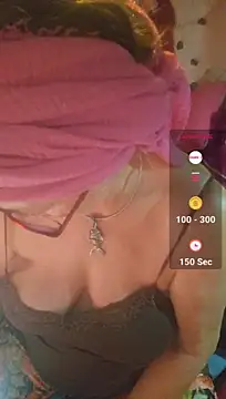 Hot-Muci - Naked show