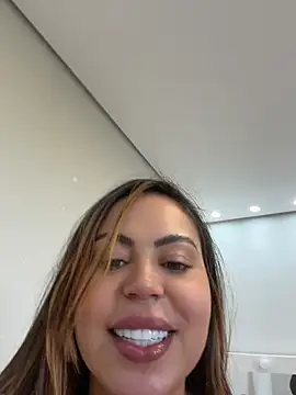 LariiHotWife - Boquete no síndico