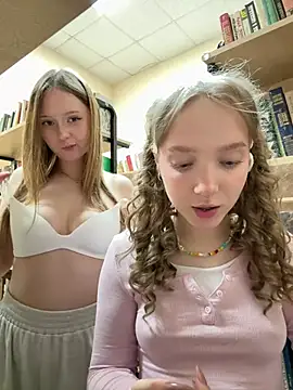 Bambi_lu - Lulu UNZIP Jenny's bra! O M G WHAT???