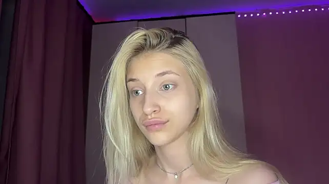 FiveFootBlonde