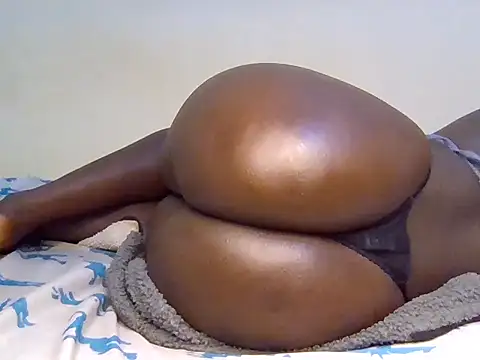 Squirty-doll - Sexy curvy bitch