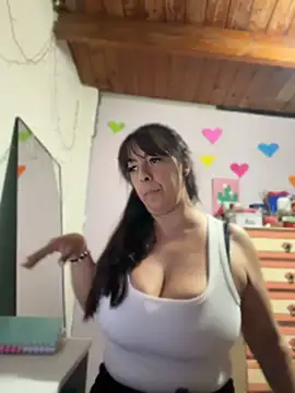 Sofyalone_ - CREAM IN TITS AND SPAKING VIDEO WIN🎁