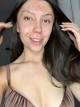 Dakotajonsonnn - Fingering my pussy
