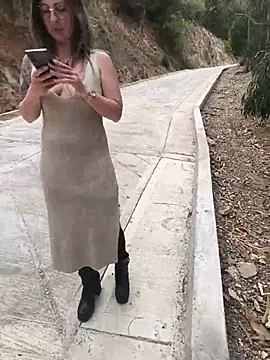 VALELUXX - Fingers in pussy 😈😈