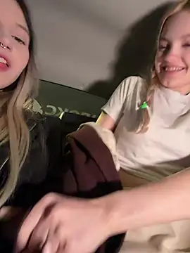 Elsawhere - elsa off top and stay in bra IN UBER 🚖