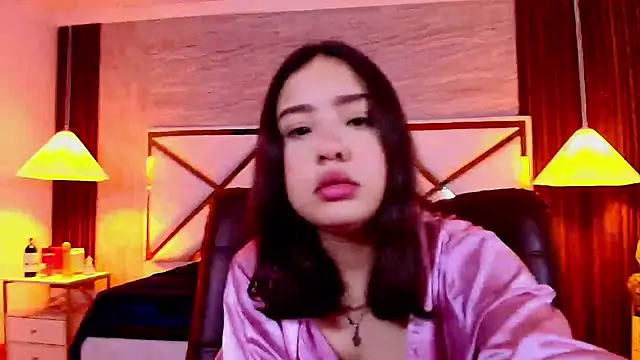 PamelaCollinsVS - oil in my boobs + spank x5
