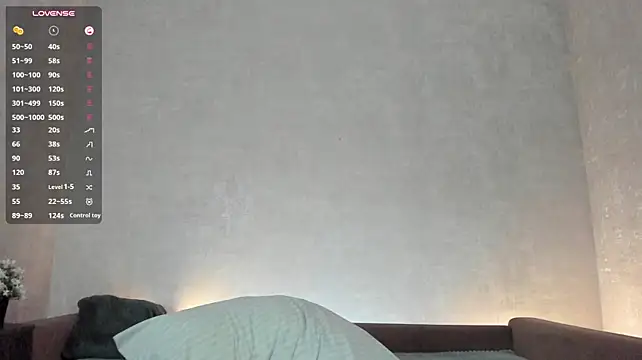 VeniceWillarie - SPANKING BOOBS x 5