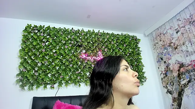 Aylin_Esquivel - remove garment + dance sensual