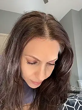 BeautifulMesss - Get naked roomate downstairs