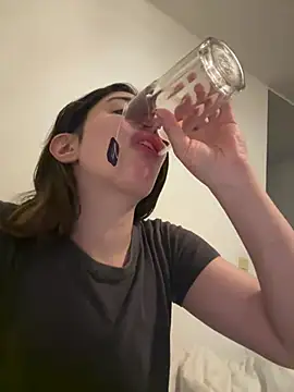 Bellefleurrr - last tipper wins my 1st fuck dildo video