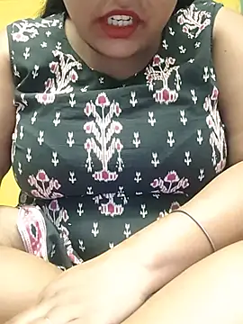 Ruhi_sexy - Split on boobs and pinch nipple hard