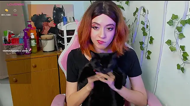 MillaVoss - Get into the dog pose.