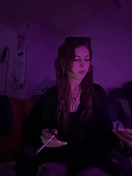 Alina-420 - Show Pussy