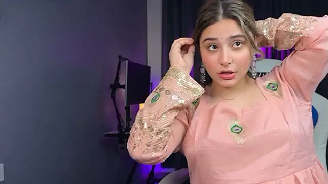 Demieliss - ''''shower some love'''''🦋 🎀