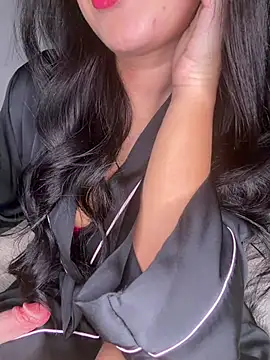 Queen-chamss - rub pussy