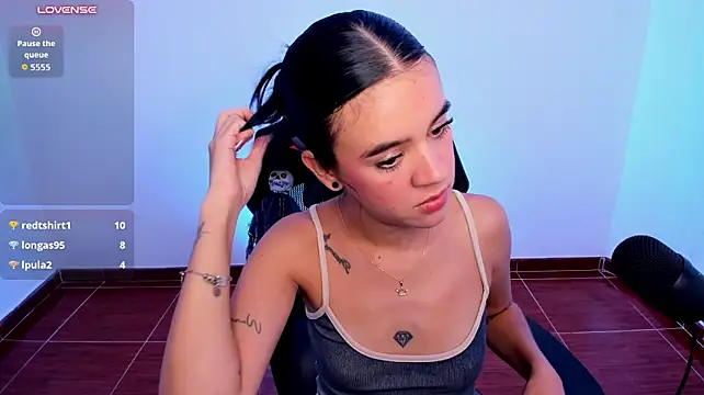 Isabellawhitmore - Flash tits