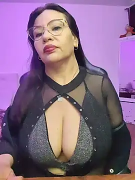 Esmeralda_milf - flash tits