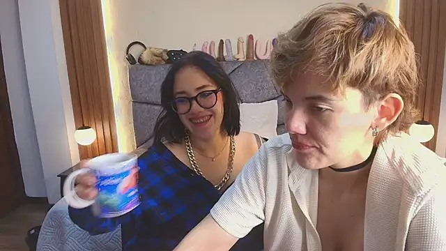 NoahAndGaia - Oiling each other's tits ✨