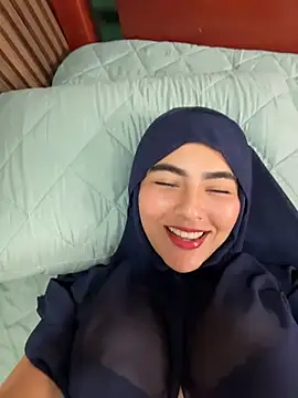 Malika_Noor - Do you want to spank me?😏