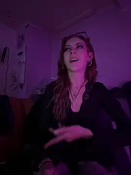 Alina-420 - Show Pussy