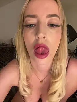 Katharina_Wagner - 10x richtig hart auf Ass hauen👋🏻