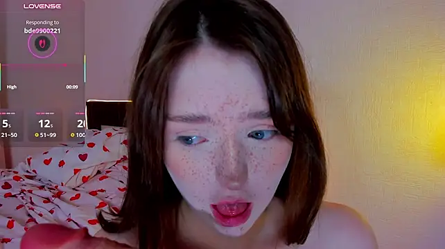 Lexxxxxxi - play tits