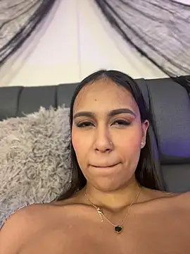 MiilaBlake - DOGGY STYLE FINGERING REALLY DEEP