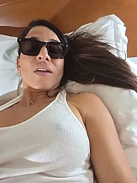 Sexy7883 - @tits Outside +3 min control best tipper