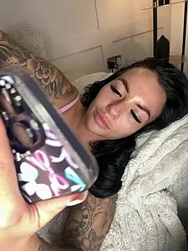 BELLABLACKXUK - Snapchat & fuck video to LT