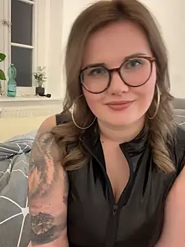 KleinstadtVanni - 🍒Squezze My Boobs in Bra