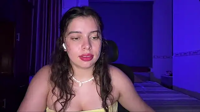 KayleneLoukanis - Dancing in the English teacher's bed
