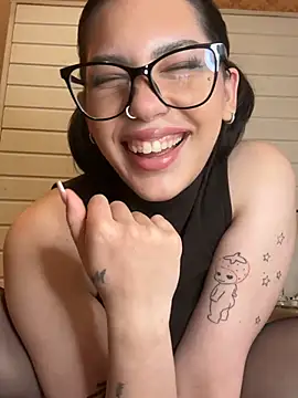 Lora_meow - bugyi le+ujjazás❤️