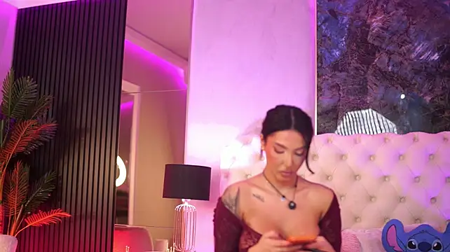 AishaaDevoe - Good girl: Moan in pleasure