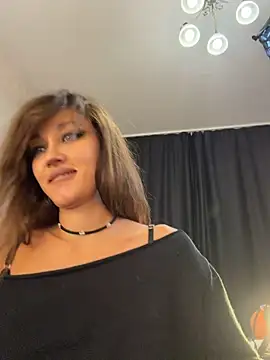 Lissa_kissyou - Riding a dildo + LT juicy video