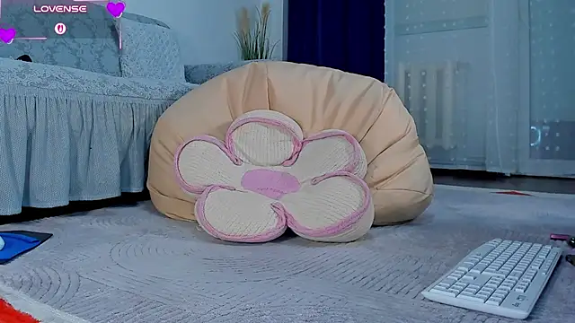 SheerWhisper - 👑🤴🏻squirt on pantyhose💦🌸👑🤴🏻