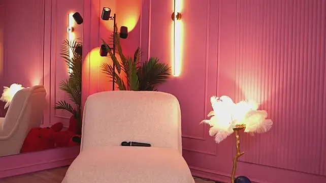 LeylaBunny - Good girl: Scream in pleasure