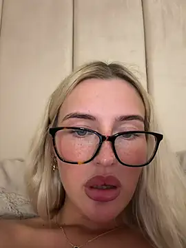 Blondetart69 - LAST TPR GETS SEX VID 6MIN