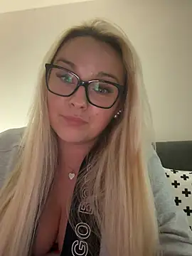 Scarlett_noir-888 - Flash boobs 👀