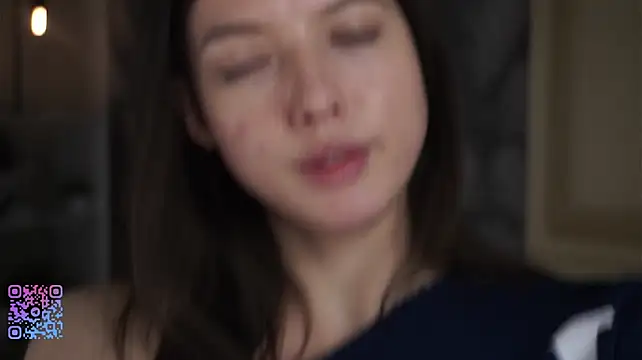 EvelyneWineinger - 💖Show how I can lick my lips💖