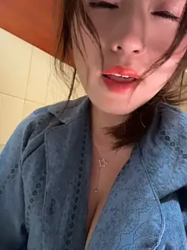 Dian-Sex - 完成目标后全裸并乳液诱惑，再给10分钟控制权