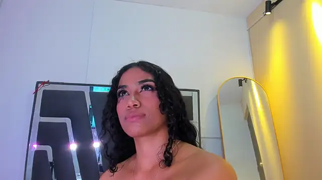 Abby_Moss2 - 5 SQUATS