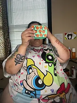 Tillymarie - Dildo in asshole for 5 min