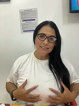 LaTeniente - spanking on the bottom