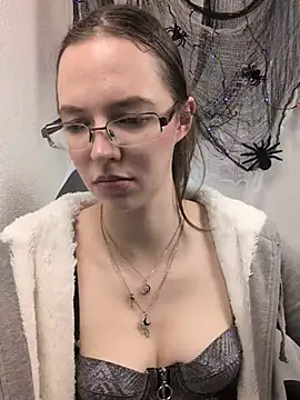 MrsCrazy18 - 🥵Show my Boobs and Massage
