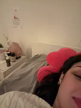Prettylilgirll - Suprise❤️